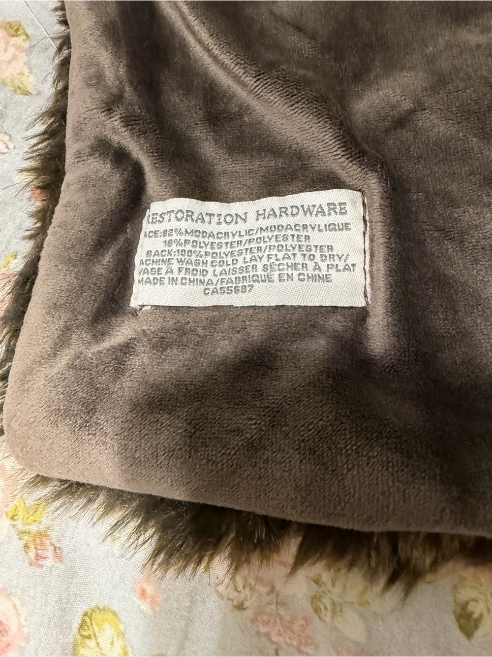 Restoration Hardware Luxe Faux Fur Throw in Rich Brown - Picture 2 of 9